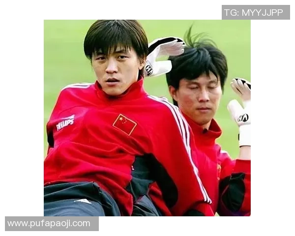 著名足球明星儿子继承父业展现天赋成新一代球场希望之星