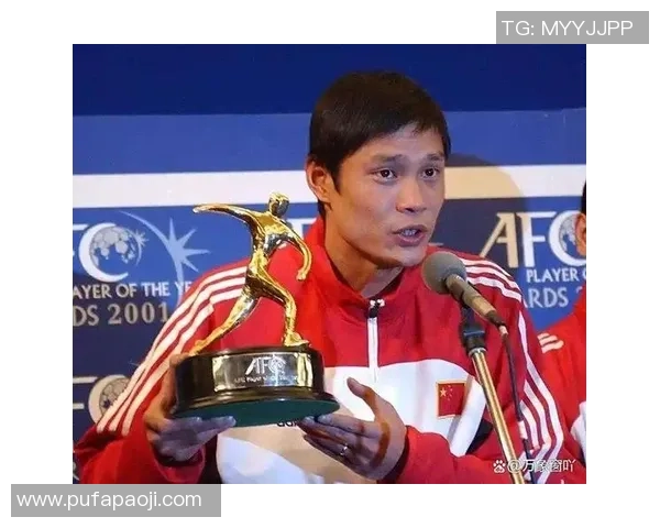 范志毅领衔香港足球明星队展现拼搏精神与团队合作魅力