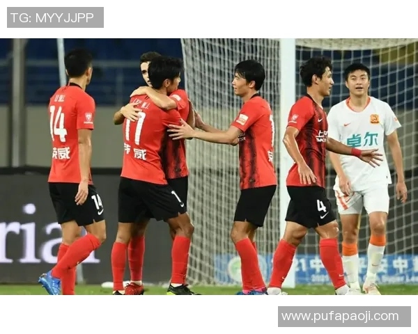 西安排球队团队协作引发热议球迷对战术配合的看法分歧明显